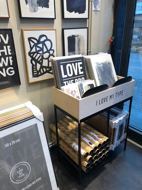 Art prints and stationery created with heart – made to inspire reflection, joy, and connection in everyday life.